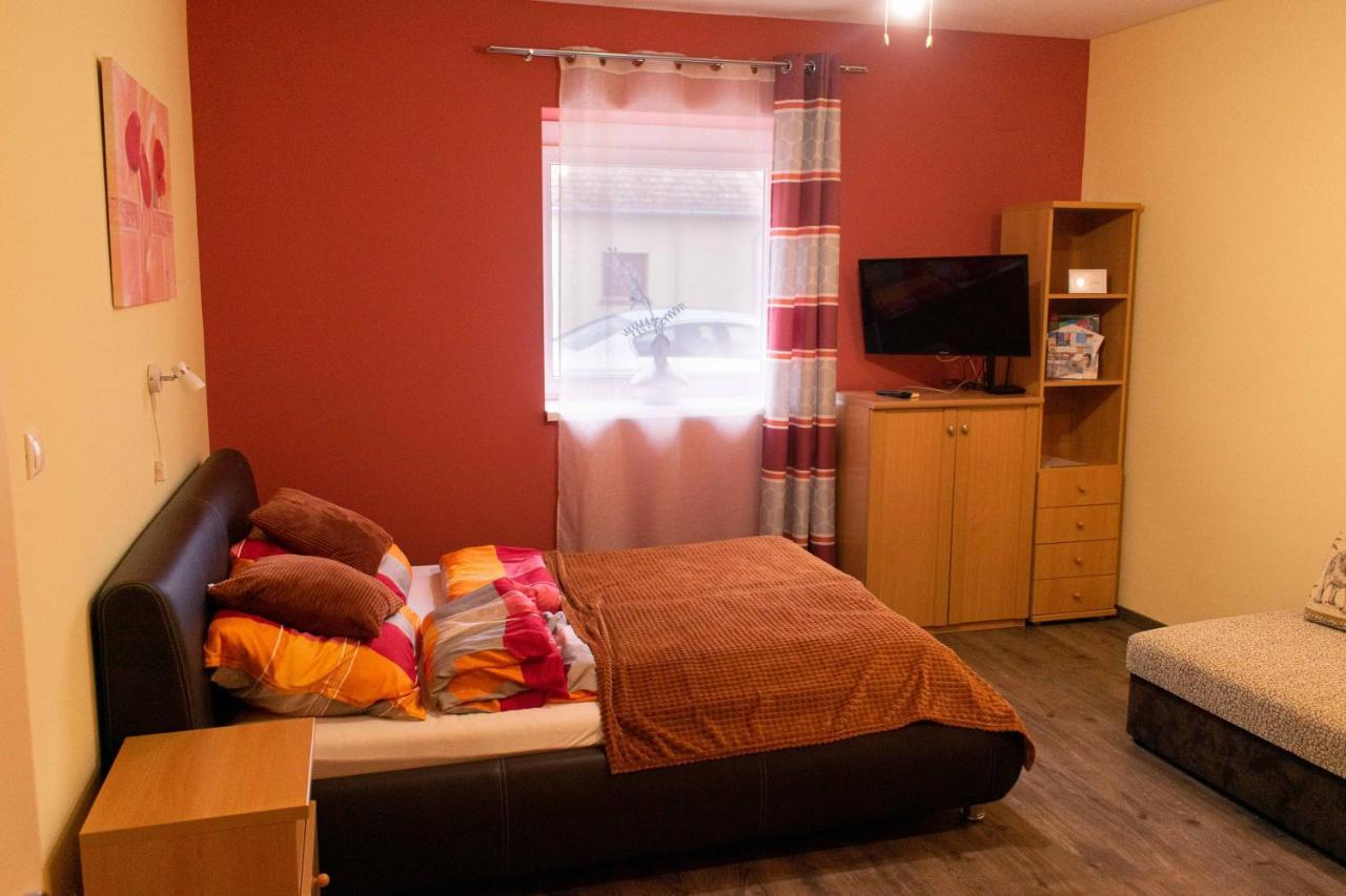 Borostyan Apartmanhaz Mórahalom Exteriér fotografie