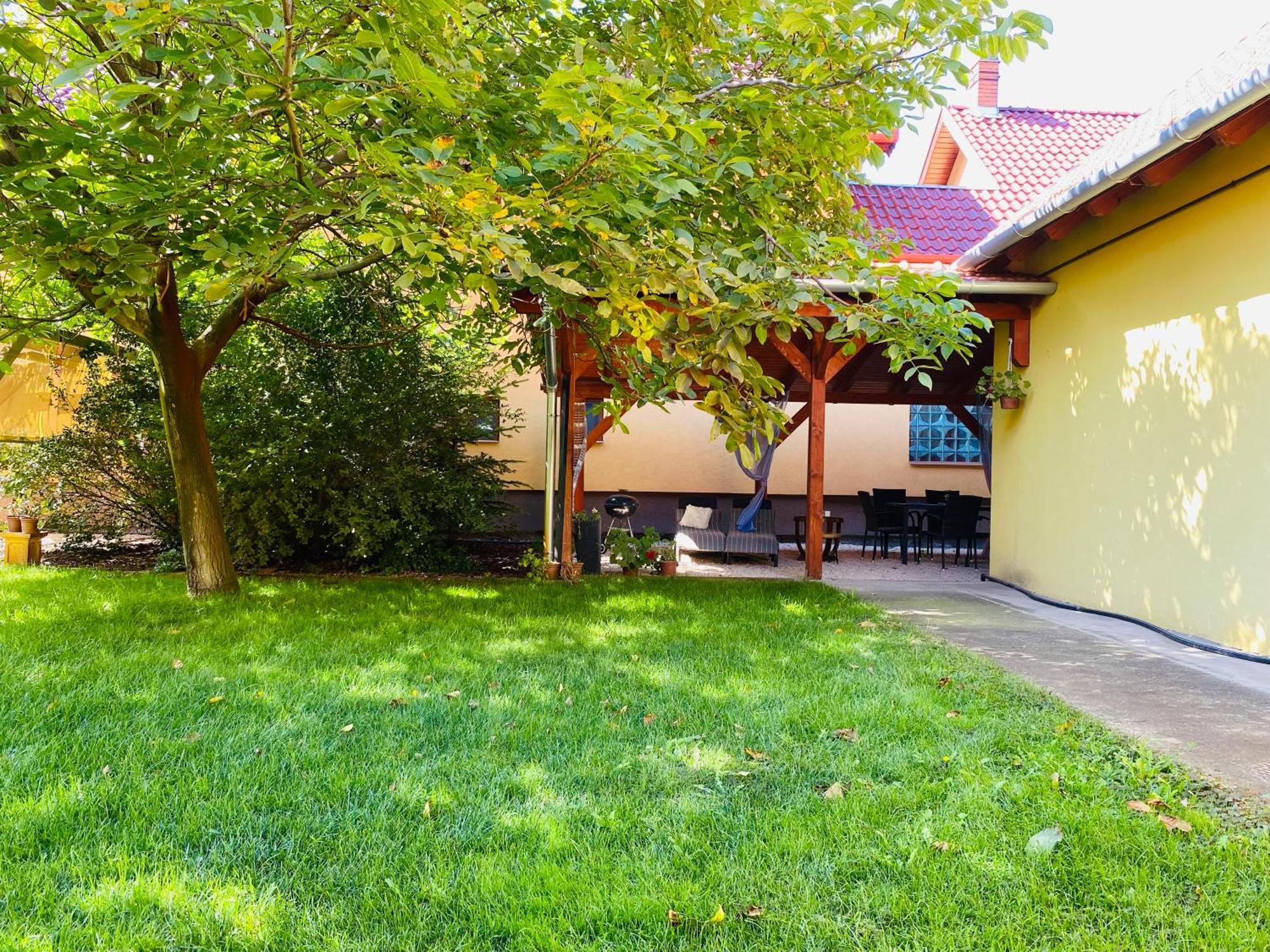 Borostyan Apartmanhaz Mórahalom Exteriér fotografie
