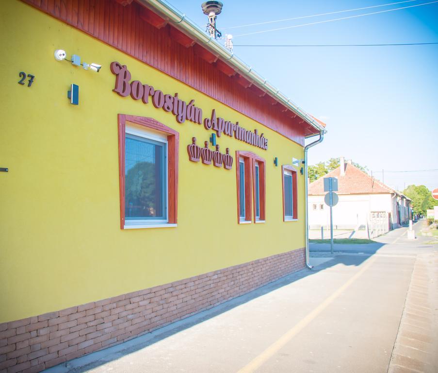 Borostyan Apartmanhaz Mórahalom Exteriér fotografie